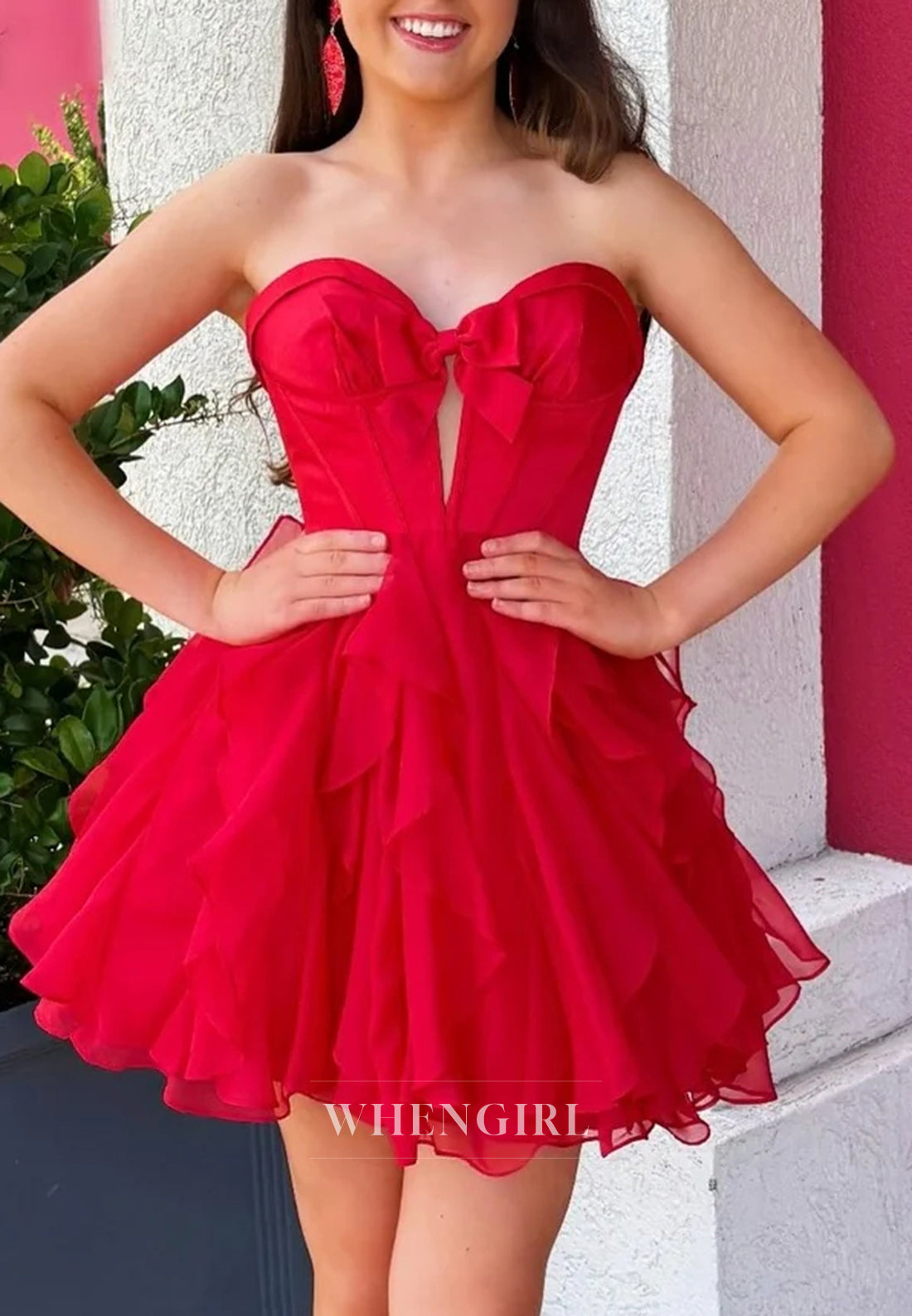 Bowknot Sweetheart Sleeveless Cut Out Multi Tiered A-Line Short Homecoming Dress