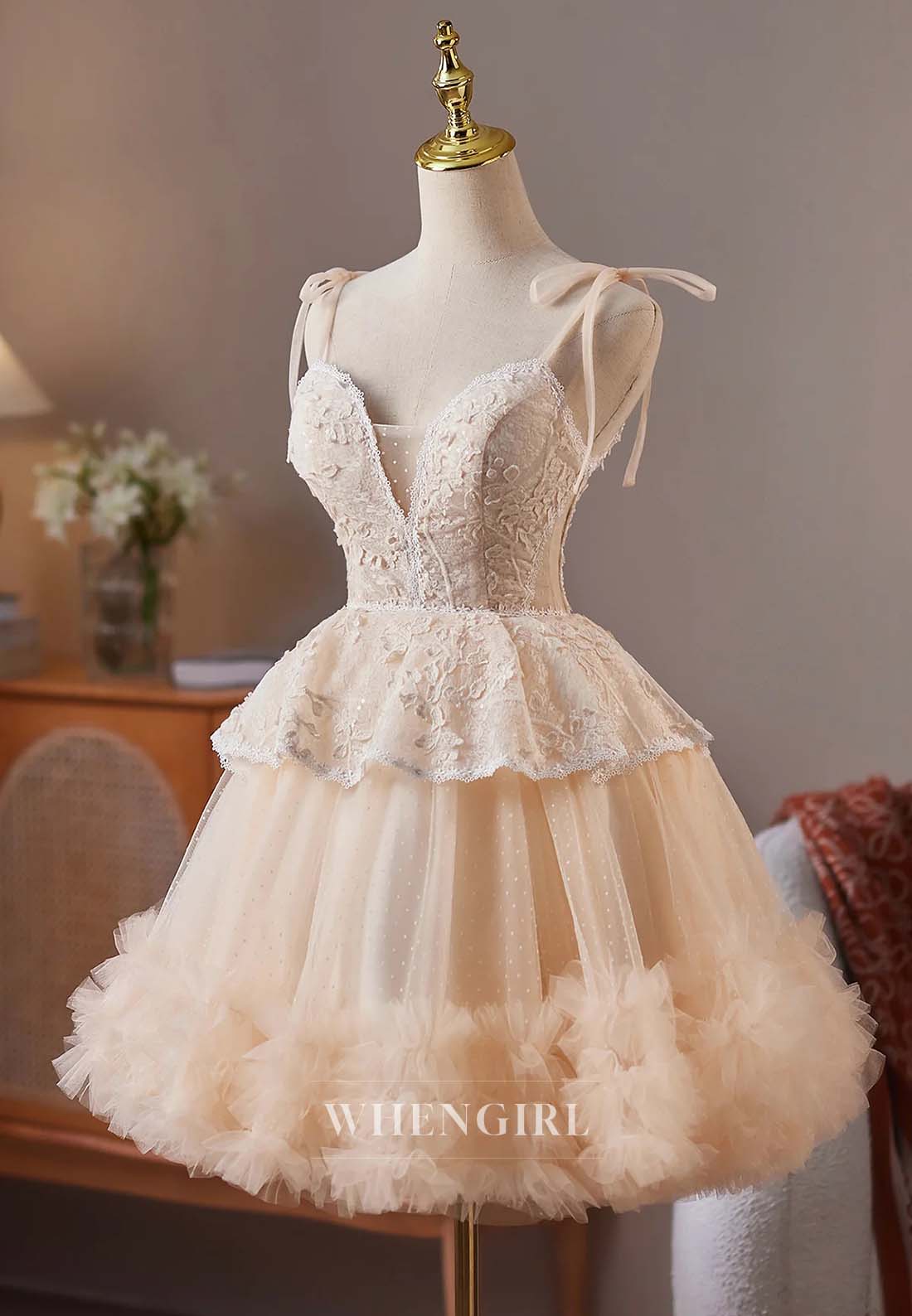 Light Champagne V Neck Sleeveless A-Line Lace Up Appliqued Lace Short Homecoming Dress