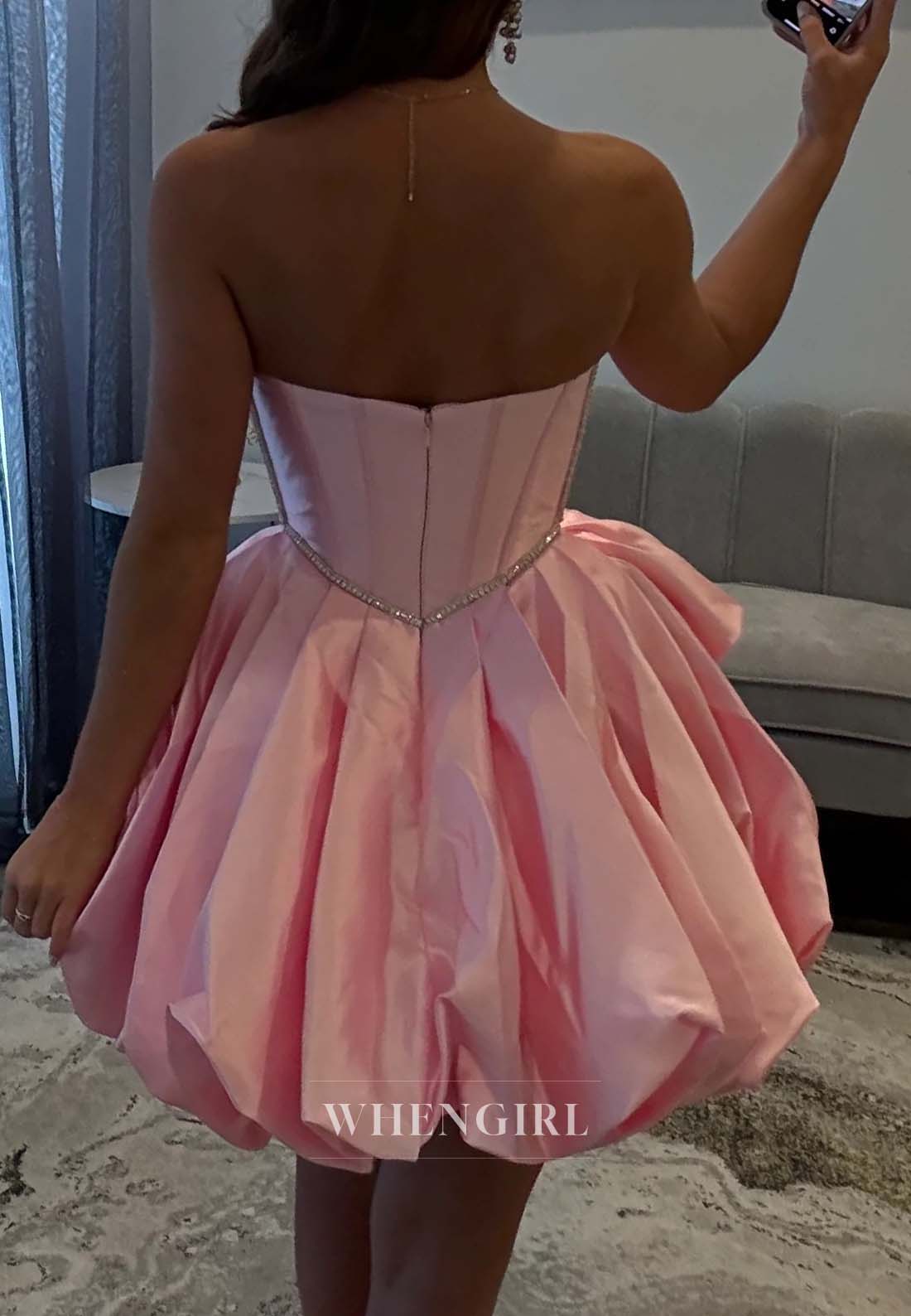 Light Pink Beaded Sweetheart Sleevless Back Zipper A-Line Short Homecoming Dress