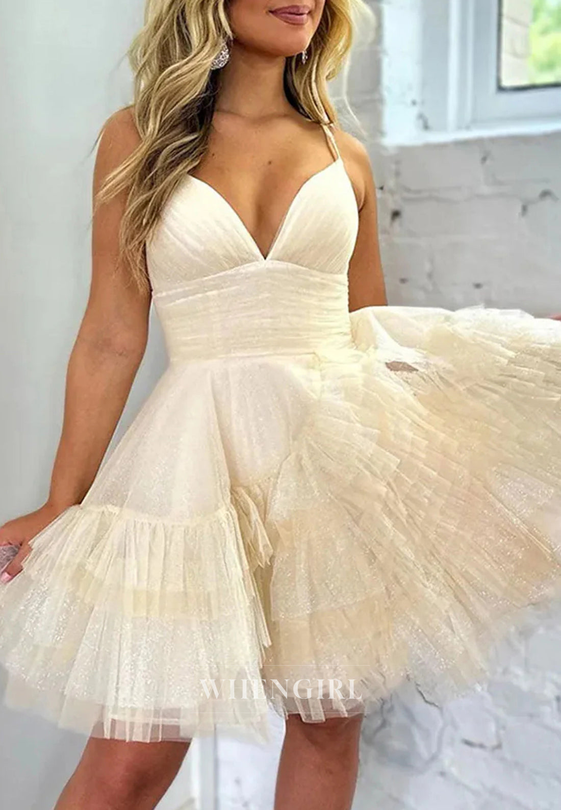 Tulle V Neck Sleeveless Spaghetti Straps Multi Tiered Back Zipper A-Line Shot Homecoming Dress