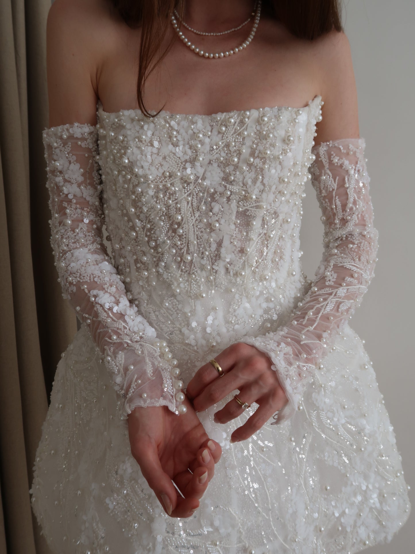 Ball Gown Strapless Beaded Short Wedding Dress wirh Long Sleeves