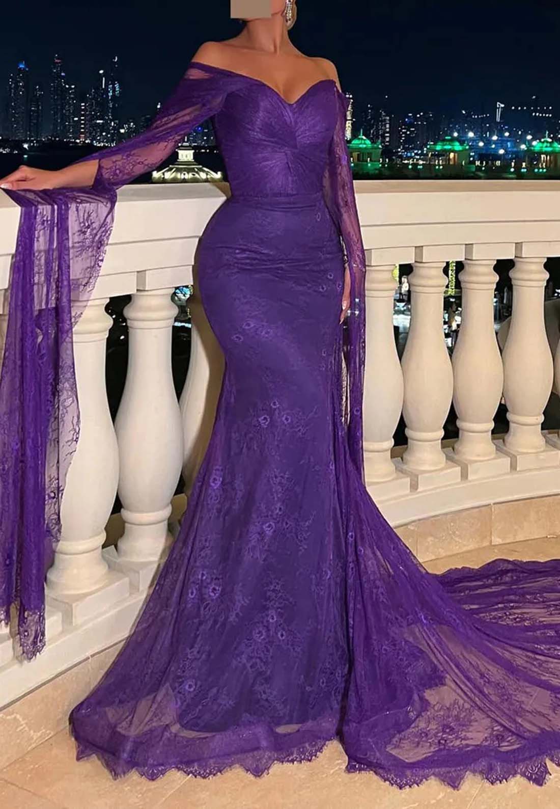 Regency Off Shoulder Sweetheart Formal Dress Long Sleeves Lace Court Train Evening Gown