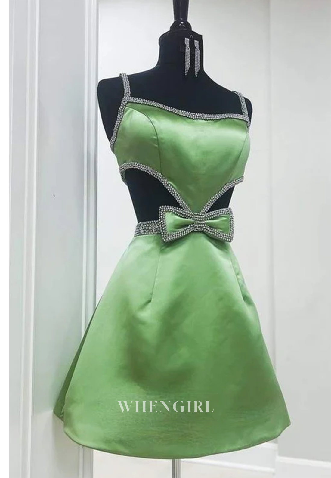 A-Line Cut Out Sleeveless Square Neck Beaded Bowknot Satin Homecoming Dress
