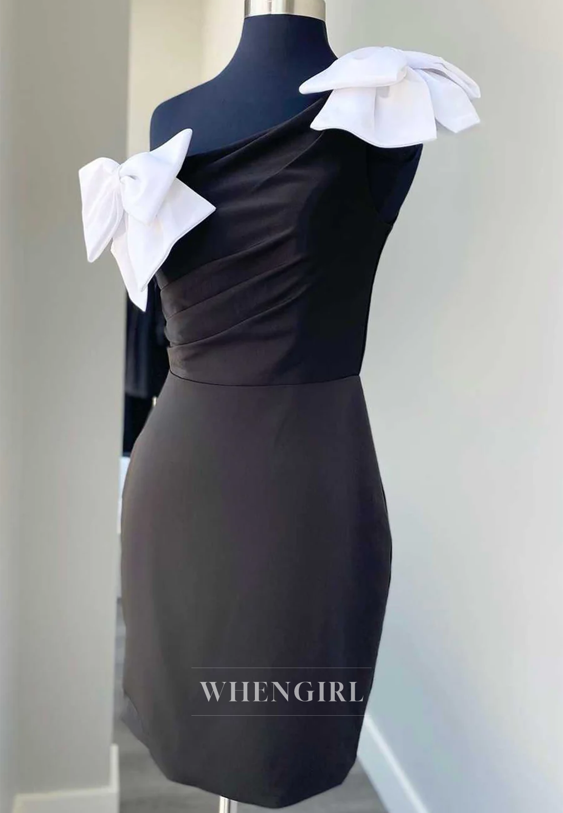 Sheath One Shoulder Bowknot Sleeveless Short Homecoming Dress