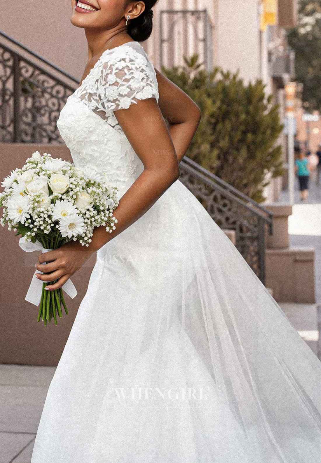 V Neck Short Sleeves Court Train Mermaid Wedding Dress with Appliques Lace