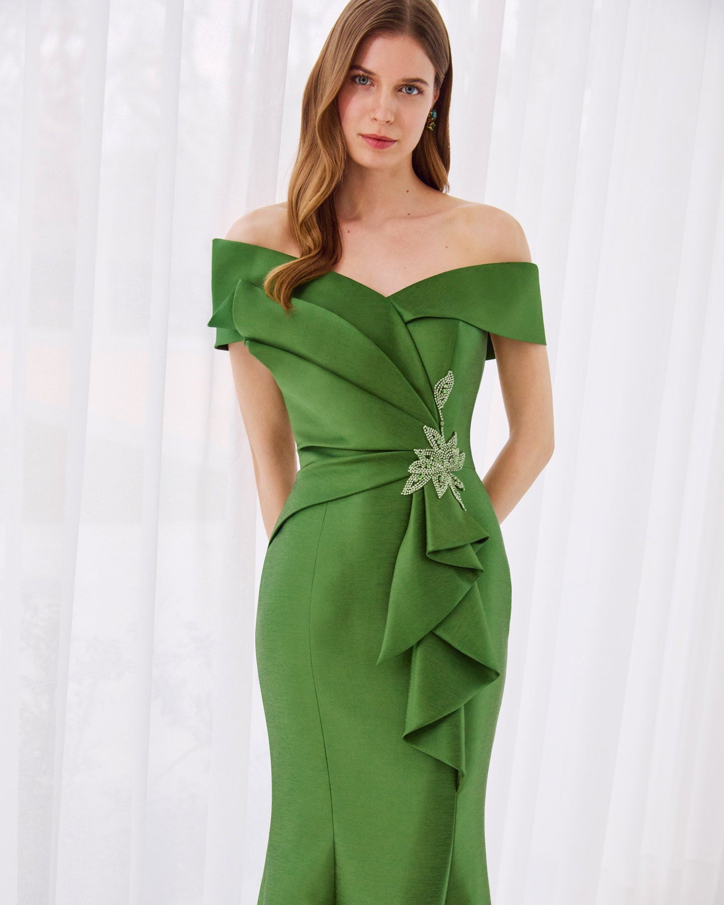 Emerald Green Off Shoulder Beaded Mermaid Mother of the Bride Dress