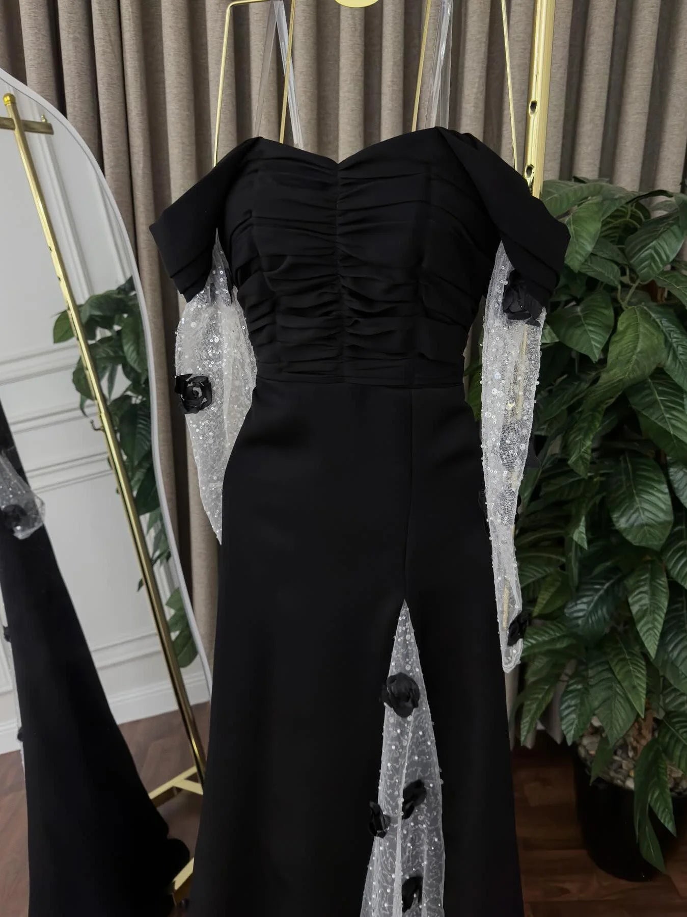 Off-Shoulder Long Sleeves Sheath High Slit Floral Ruched Satin Prom Dress with Beads Party Dress