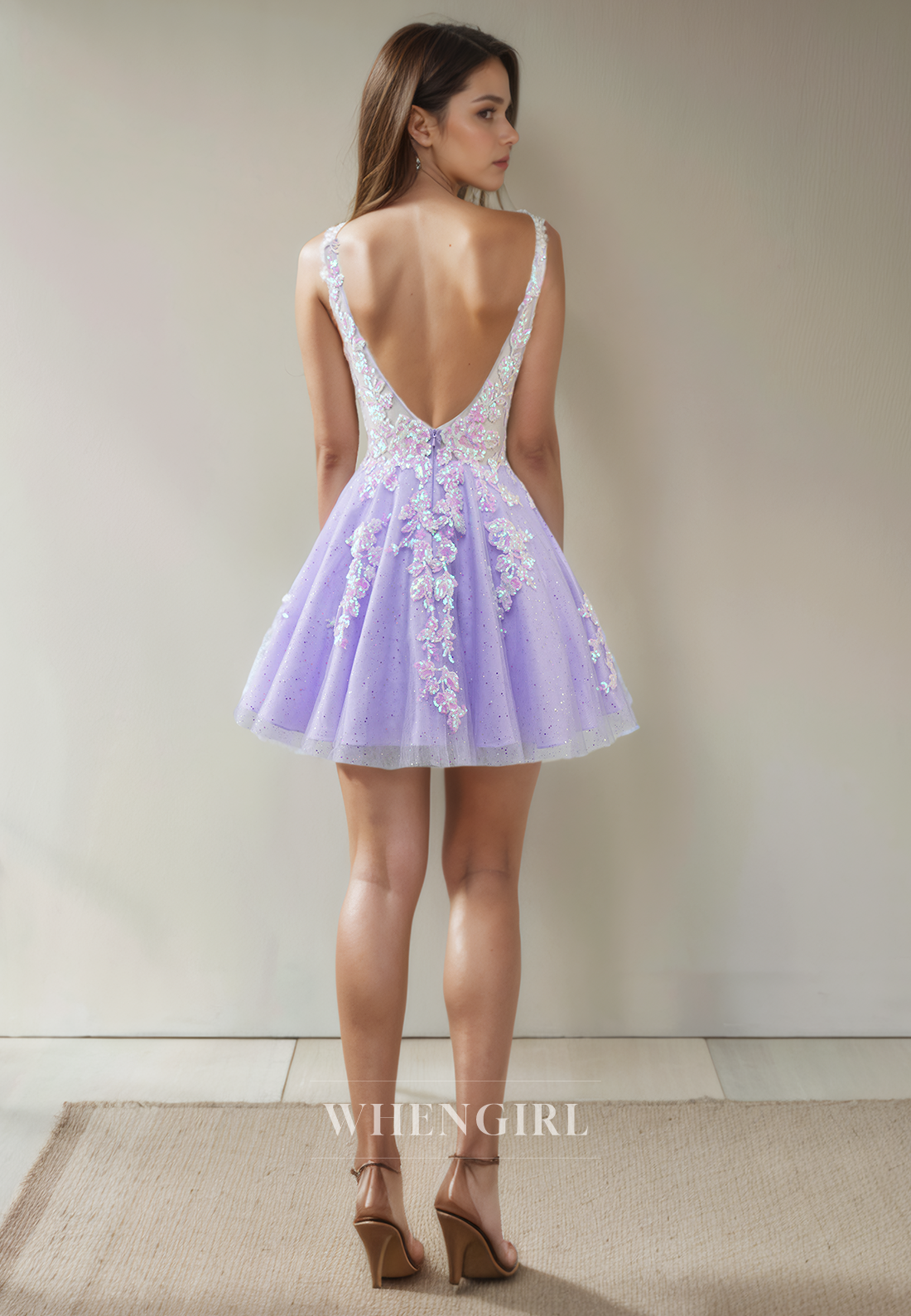 A-Line V Neck Straps Tulle Appliques Back Zipper Short Homecoming Dress