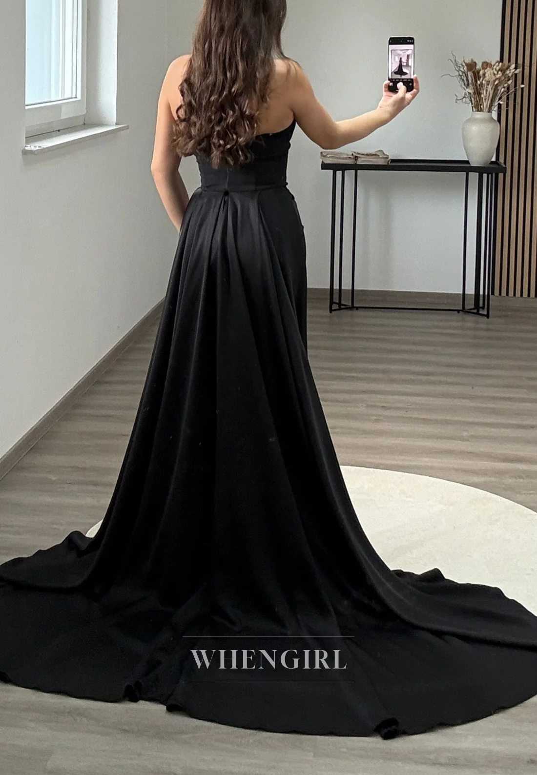 Simple Sleeveless Pleated Strapless Back Zipper Column Evening Formal Dress with Court Train