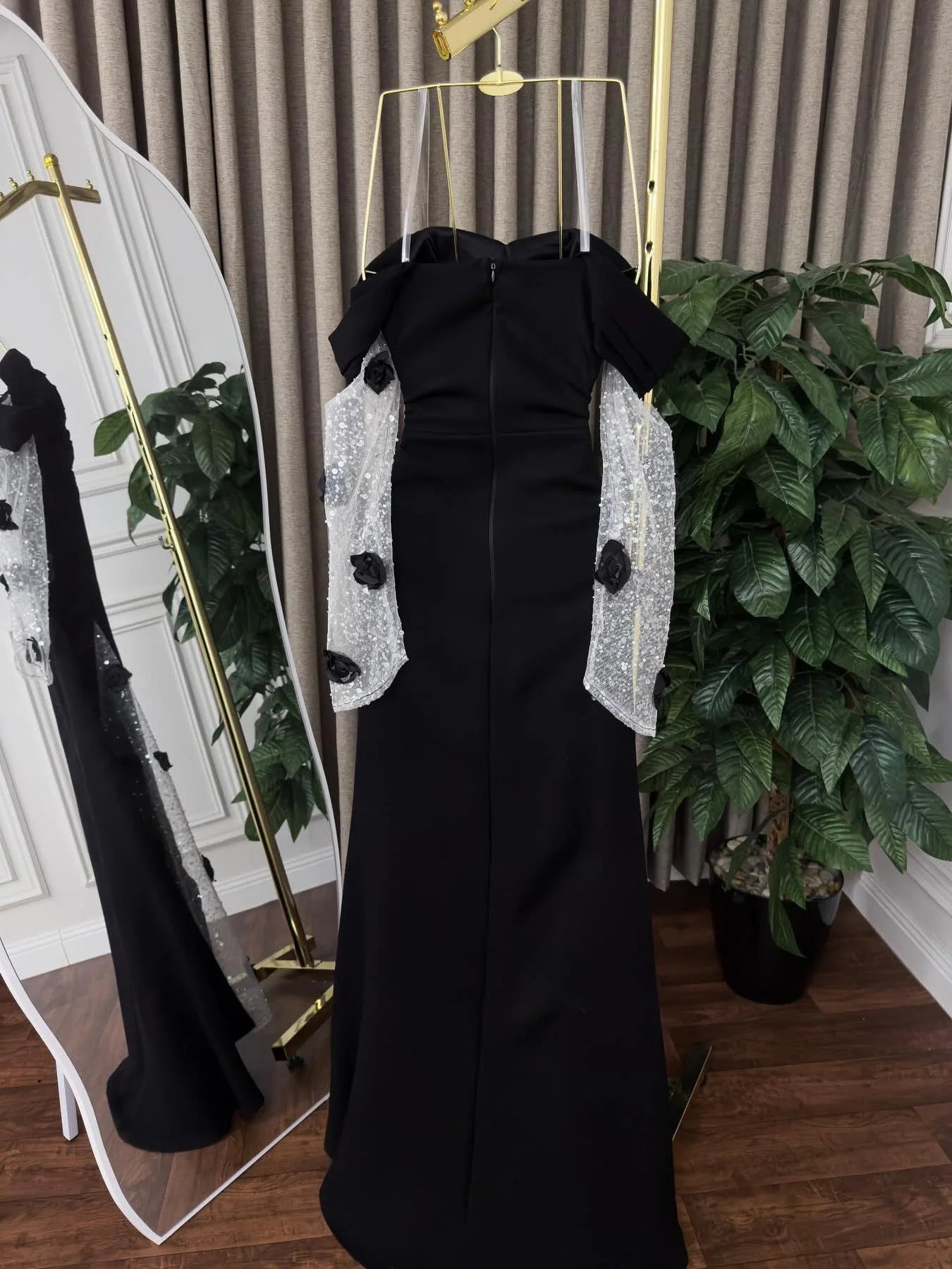 Off-Shoulder Long Sleeves Sheath High Slit Floral Ruched Satin Prom Dress with Beads Party Dress