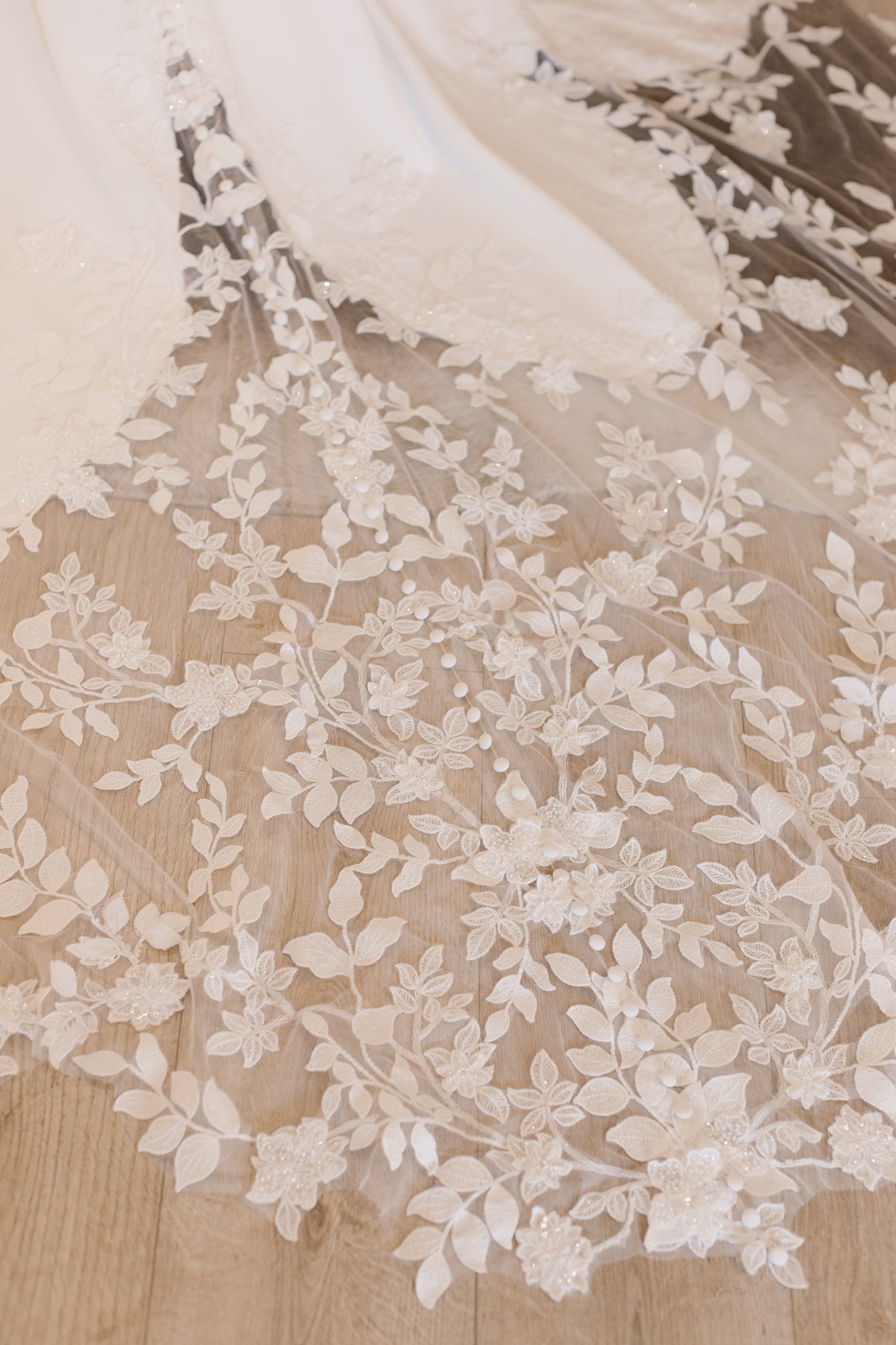 Mermaid V Neck Spaghetti Straps Court Train Wedding Dress