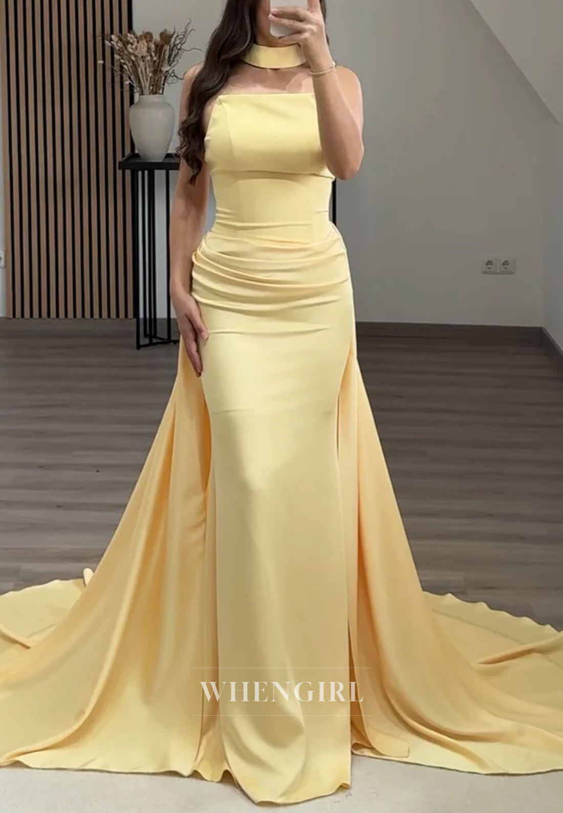 Simple Sleeveless Pleated Strapless Back Zipper Column Evening Formal Dress with Court Train