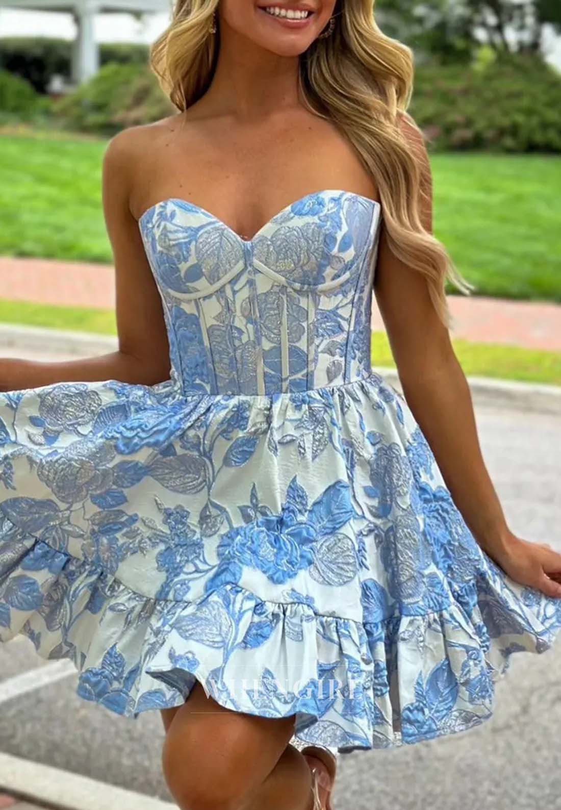 A-Line Flower Pinted Sweetheart Sleeveless Strapless Short Homecoming Dress