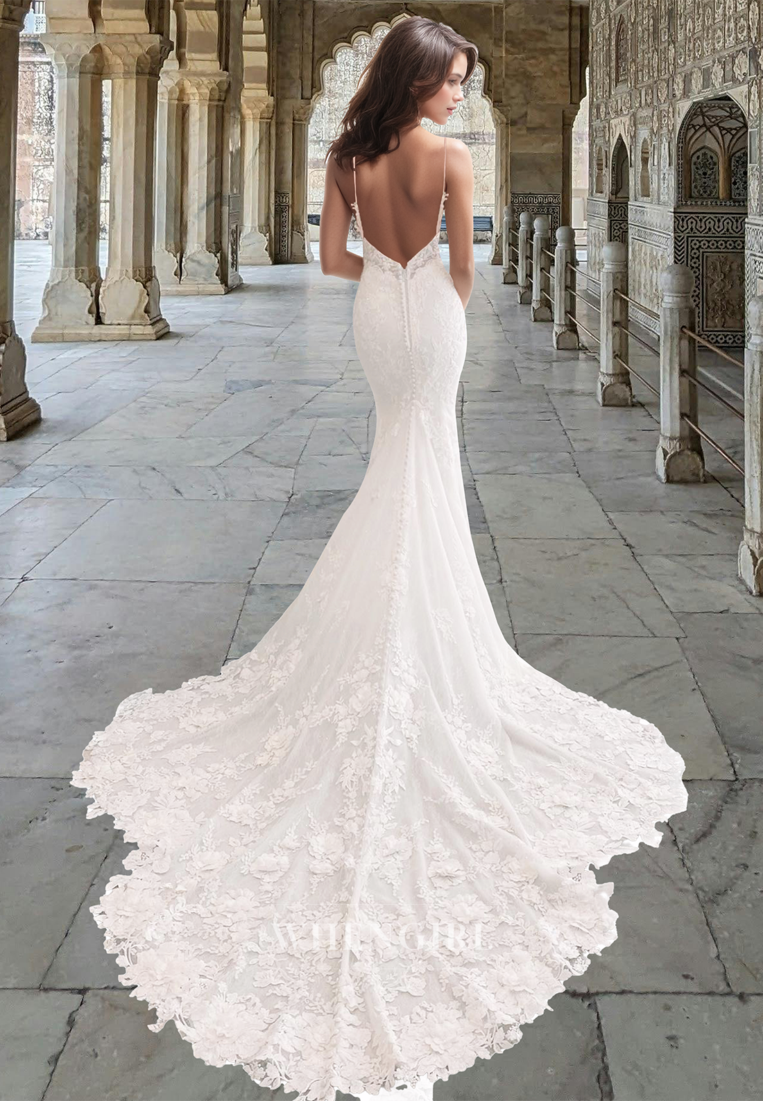 Romantic Spaghetti Straps V-Neck Mermaid Lace Wedding Dress Bridal Gown with Appliques
