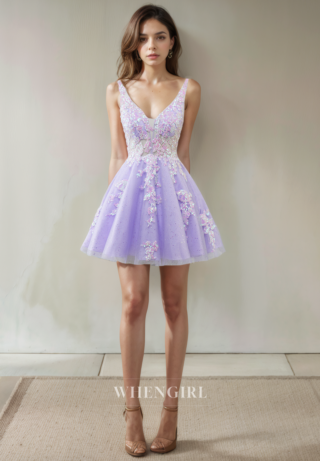 A-Line V Neck Straps Tulle Appliques Back Zipper Short Homecoming Dress
