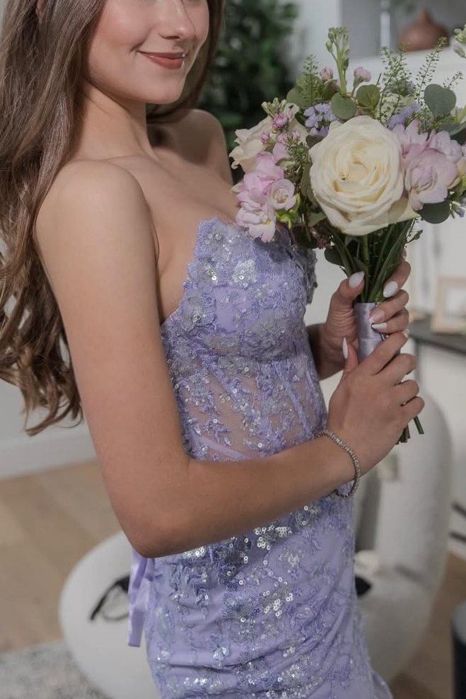 Lilac Strapless V-Neck Lace Appliques Mermaid Long Prom Dress with Slit