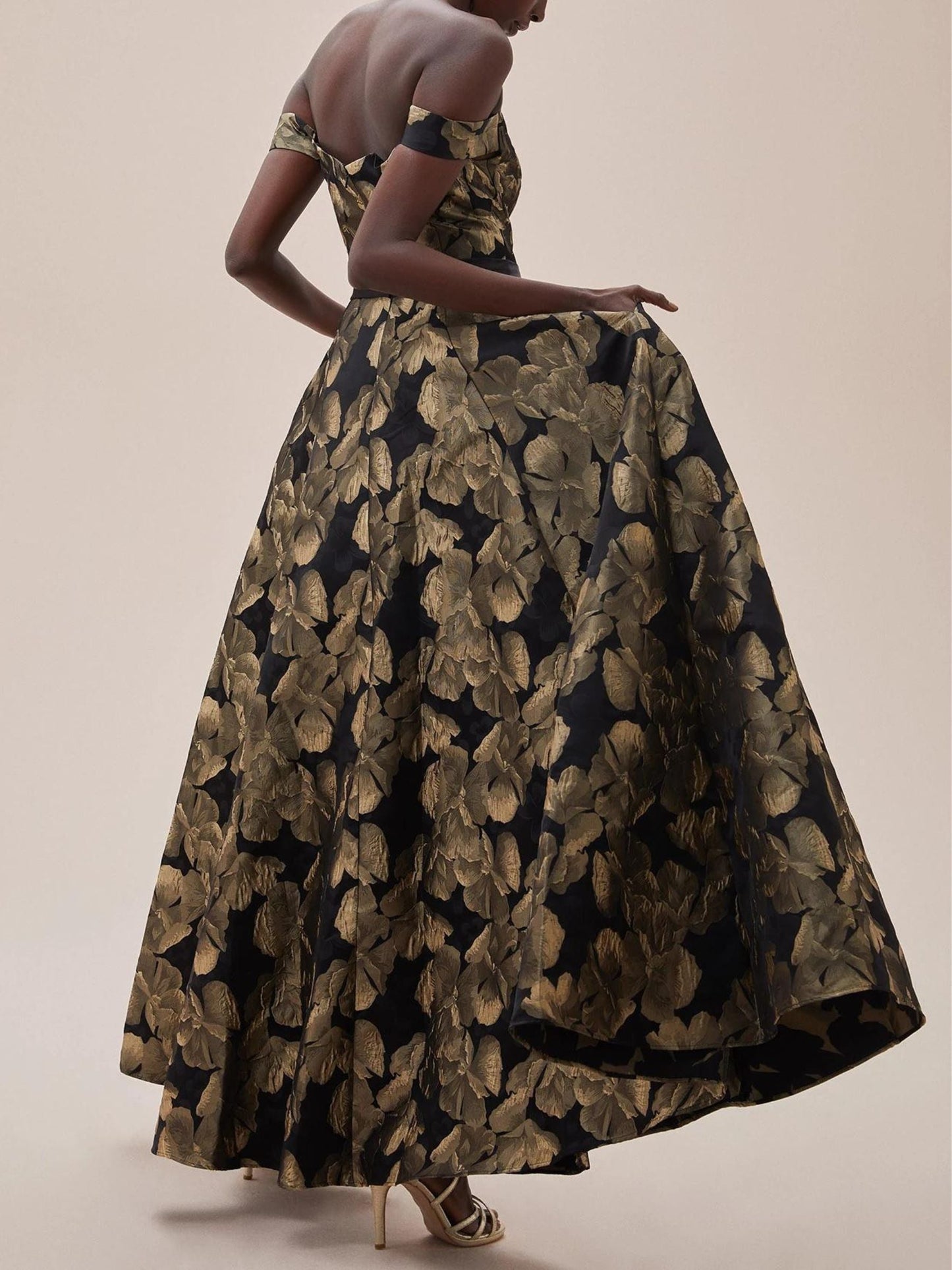 A-Line/Princess Off-the-shoulder Short Sleeves Floor Length Evening Dress