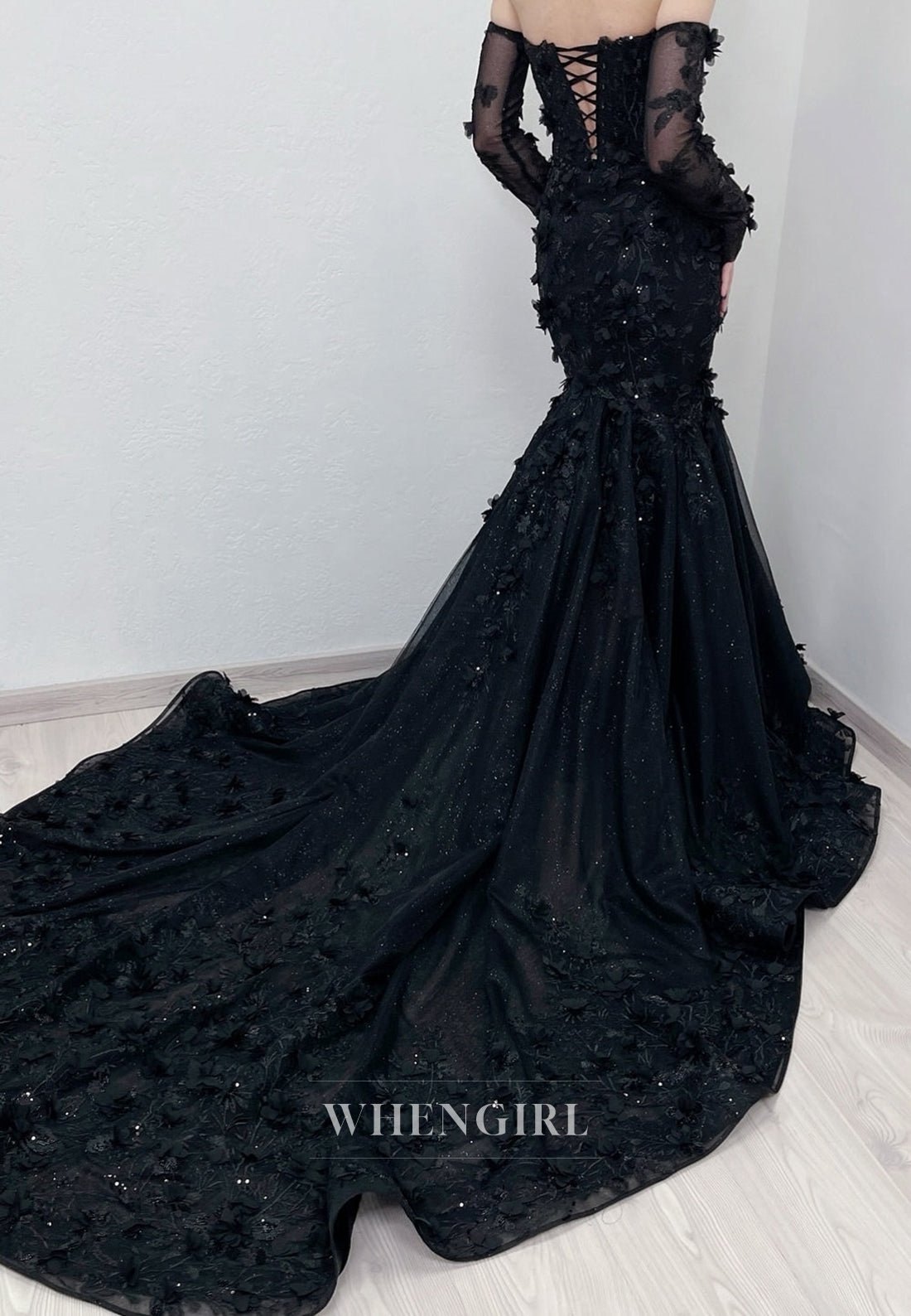 Black Appliqued Lace Sweetheart Long Sleeves Court Train Mermaid Wedding Dress