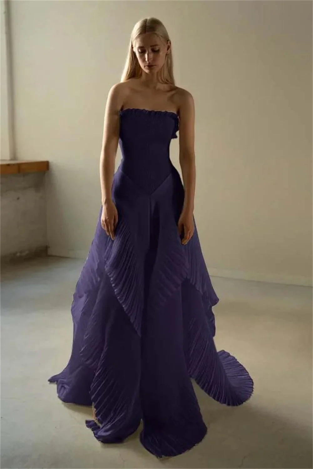 Strapless Pleated Asymmetrical Prom Dresses Elegant Sleeveless Floor-Length Formal Evening