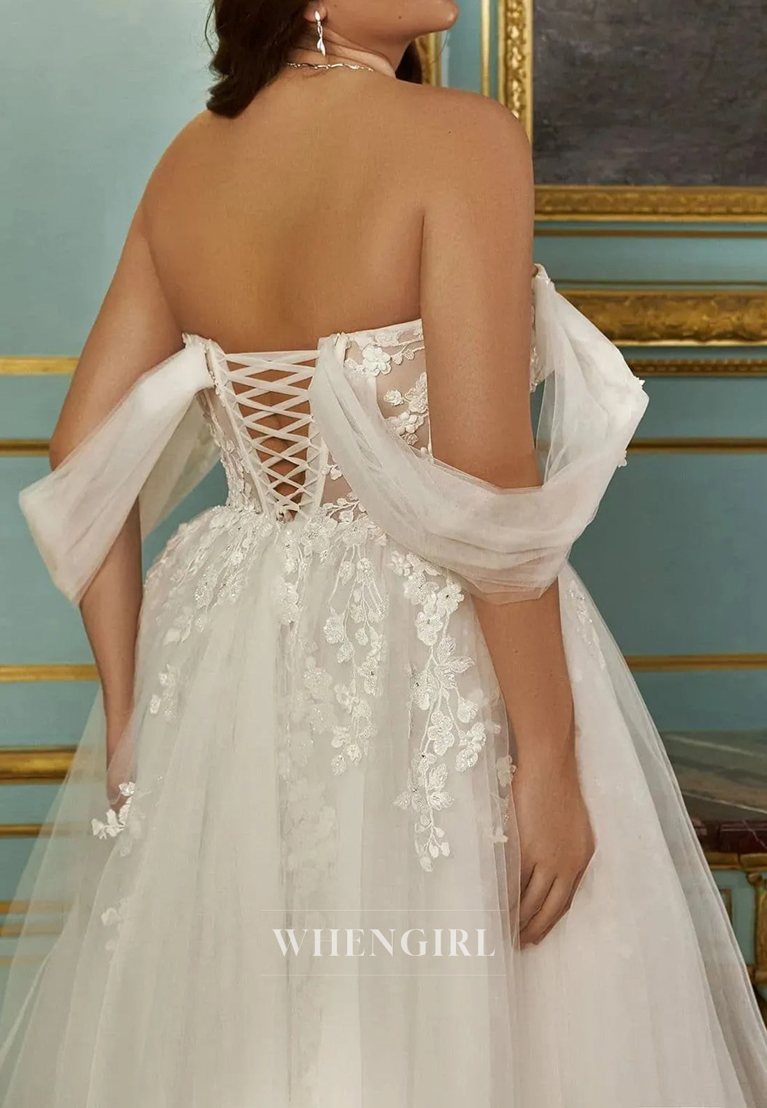 A-Line Sweetheart Appliqued Lace Tea-Length Tulle Wedding Dresses