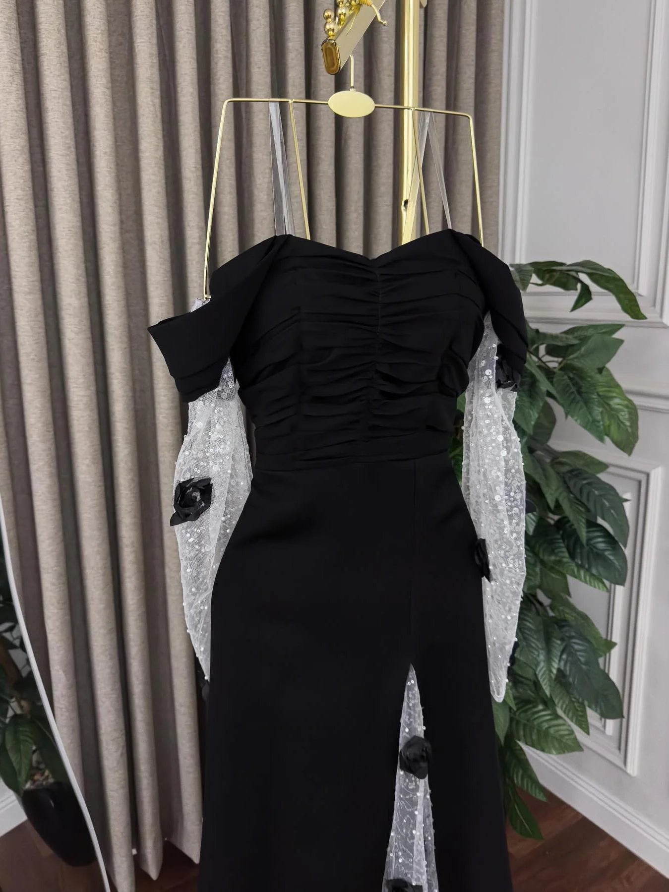 Off-Shoulder Long Sleeves Sheath High Slit Floral Ruched Satin Prom Dress with Beads Party Dress