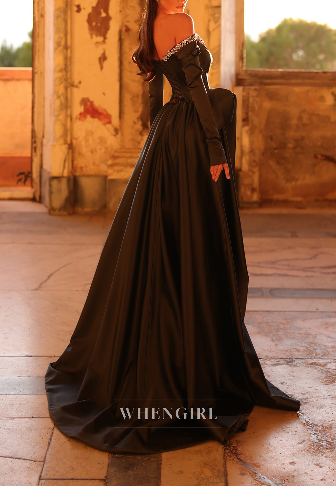 A-Line Satin Diamond V-Neck Black Pleated Formal Dress Side Slit Sweep Train Evening Gown