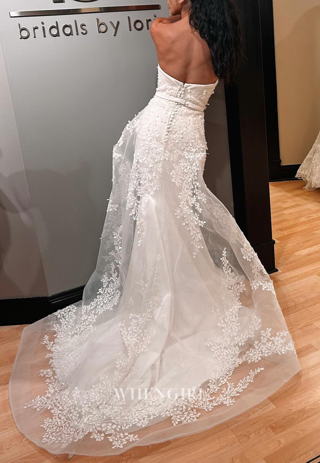 Sheath Tube Top Sleeveless Appliqued Lace Sweep Train Wedding Dress