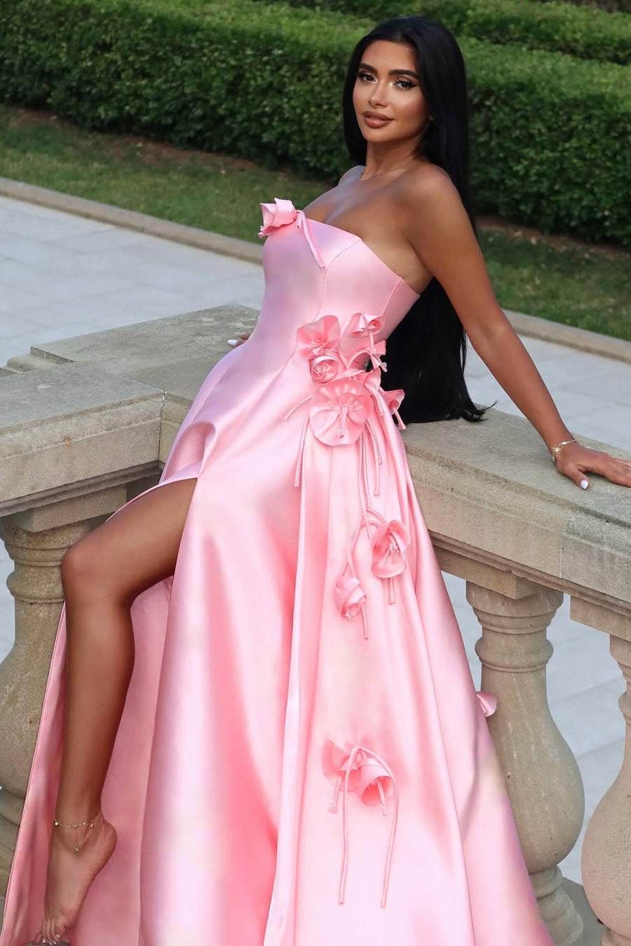 Chic Pink Satin Strapless Sleeveless Prom Dress High Slit A-Line With Flower