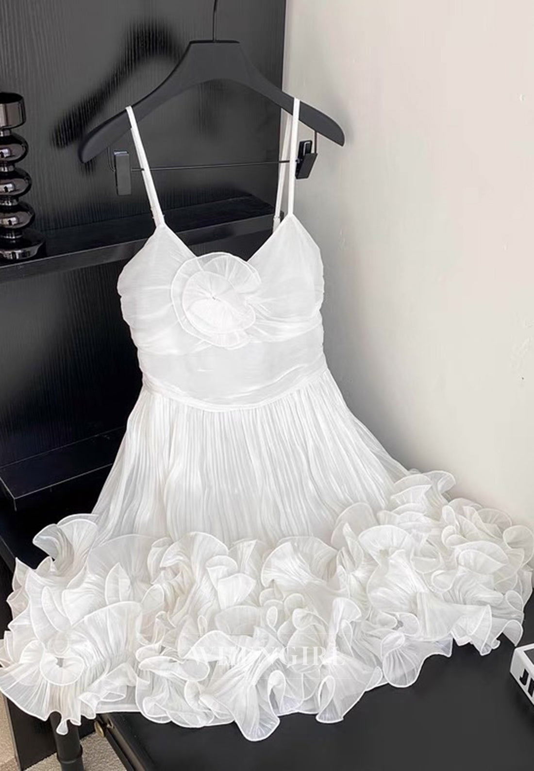 A-Line Pleated 3D Flower Spaghetti Straps Sleeveless Ruffles Short Homecoming Dress