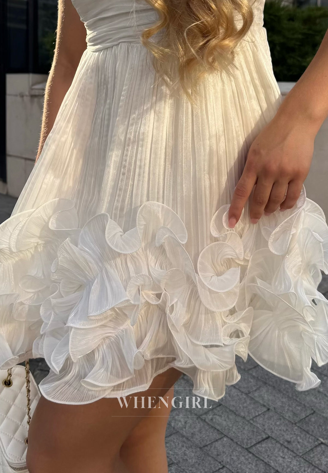 A-Line Pleated 3D Flower Spaghetti Straps Sleeveless Ruffles Short Homecoming Dress