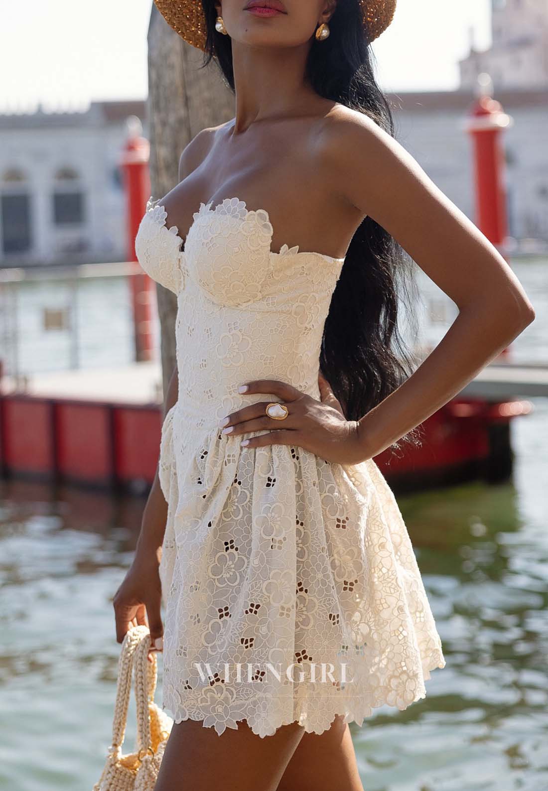 Sweetheart Sleeveless Ball Gown Strapless Short Homecoming Dress