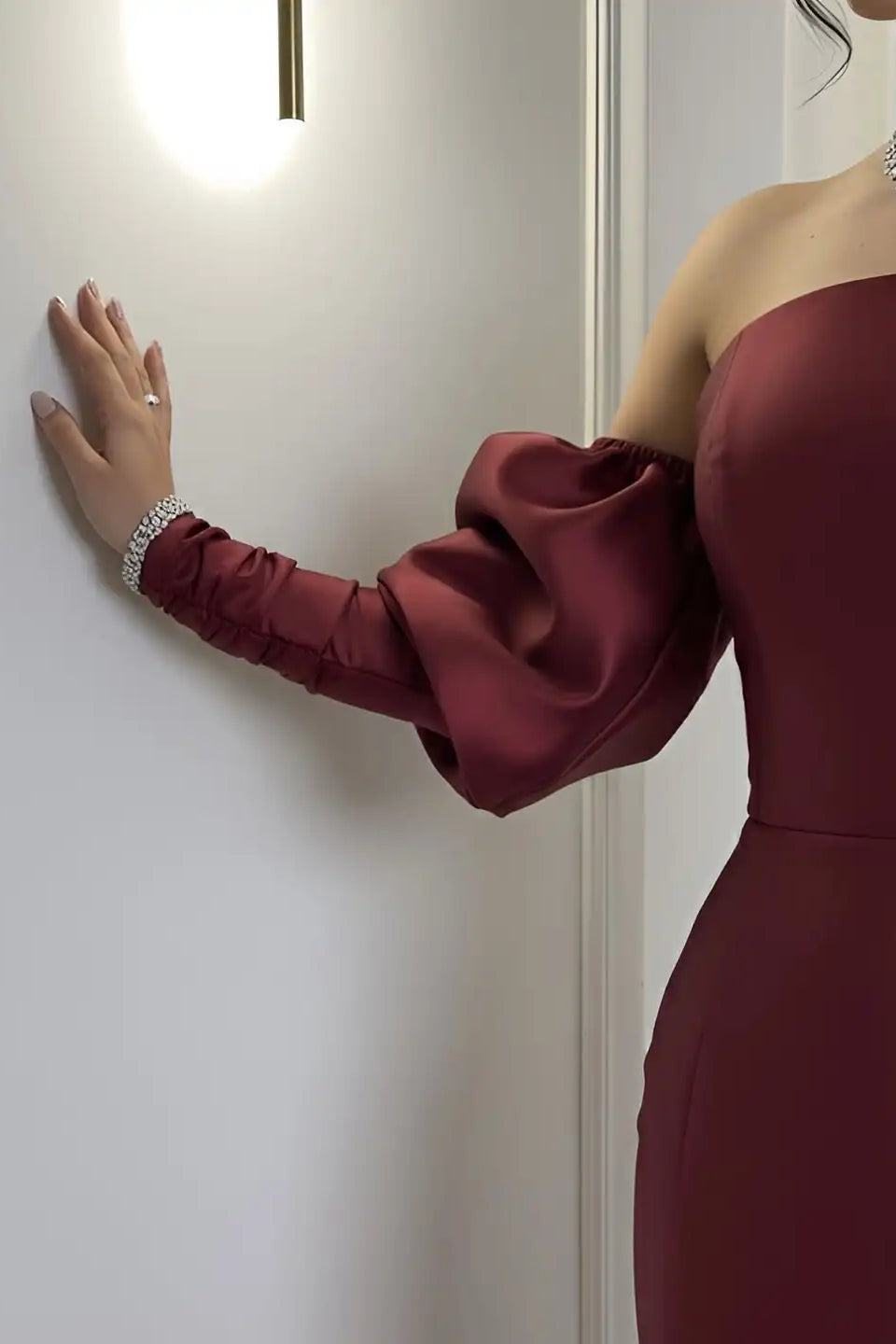 Elegant Burgundy Strapless Satin Mermaid Prom Dress Column Detachable Sleeves With Zipper