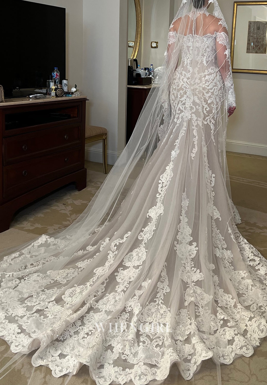 Mermaid High Neck Long Sleeves Beaded Lace Back Zippper Wedding Dress with Court Train