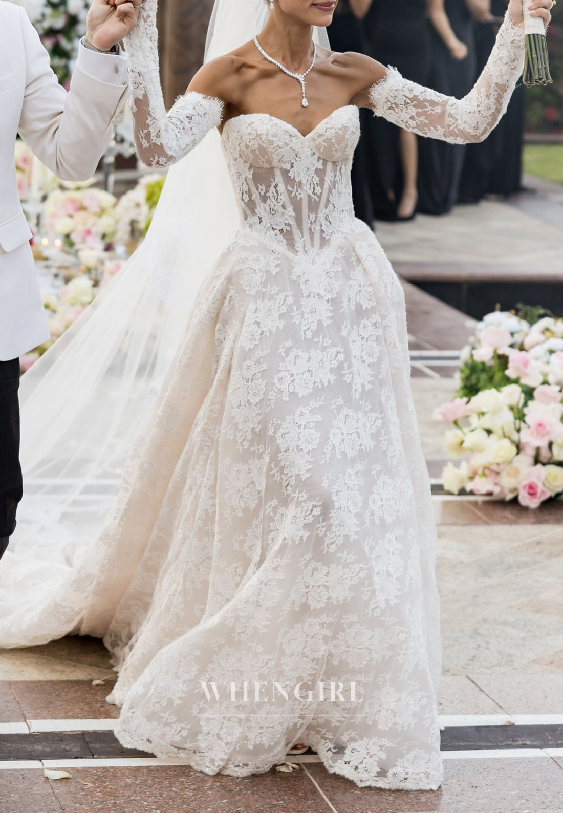 Ball Gown Sweetheart Sleeveless Lace Wedding Dress