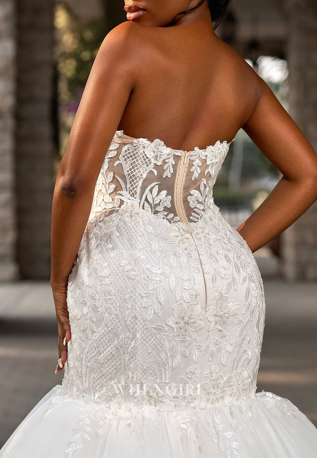 Sweetheart Embroidery Sleeveless Multi Tiered Hem Sweep Train Mermaid Wedding Dress