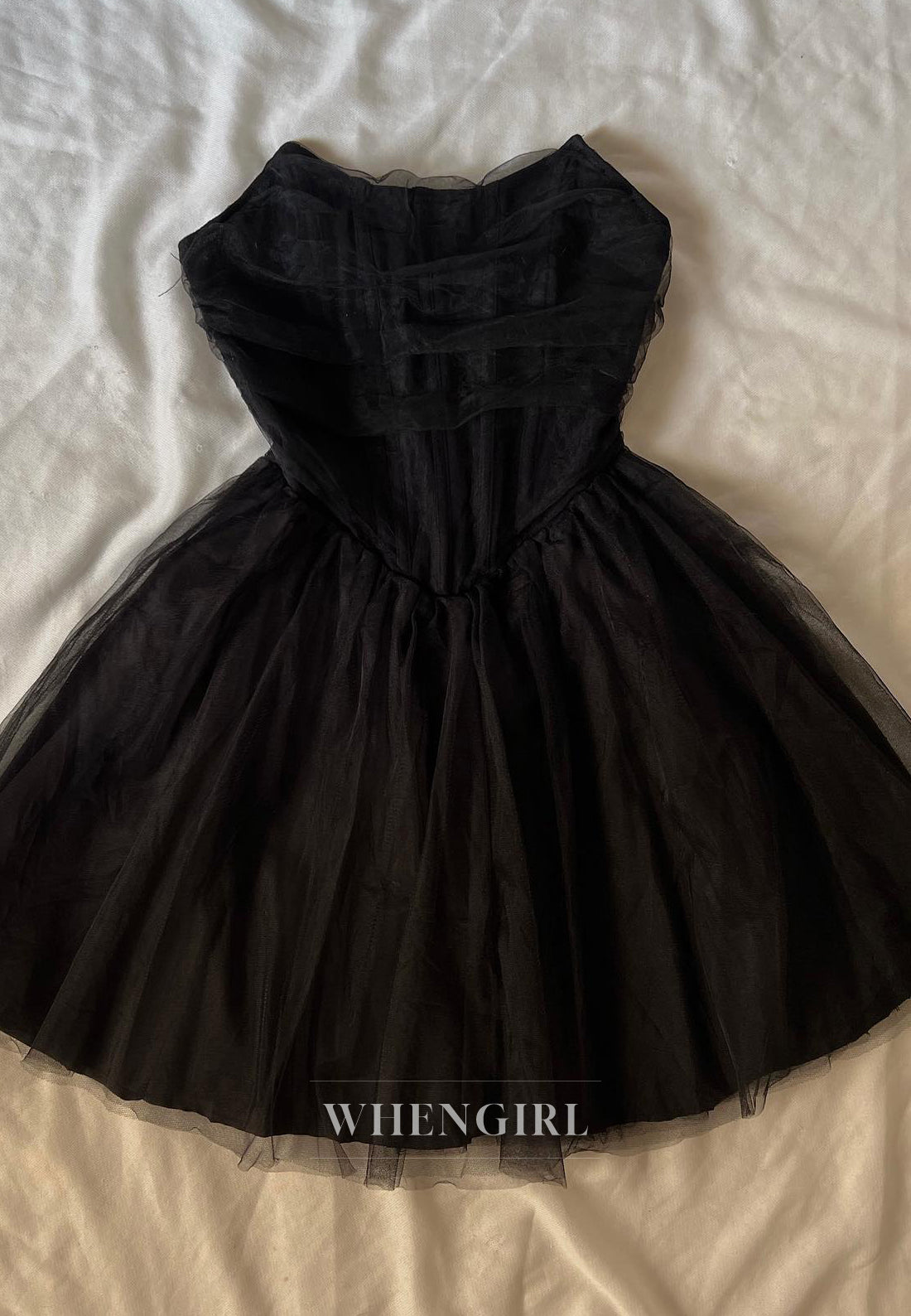 A-Line Sleeveless Strapless Tulle Short Homecoming Dress