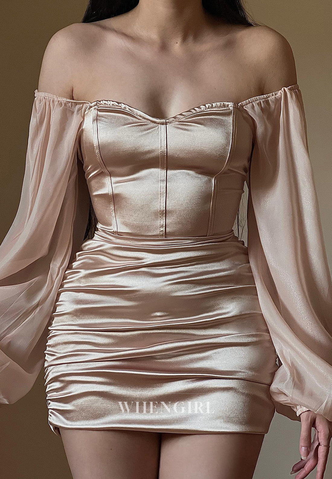 Light Champagne Long Sleeves Off Shoulder Pleated Sheath Short Homecoming Dress