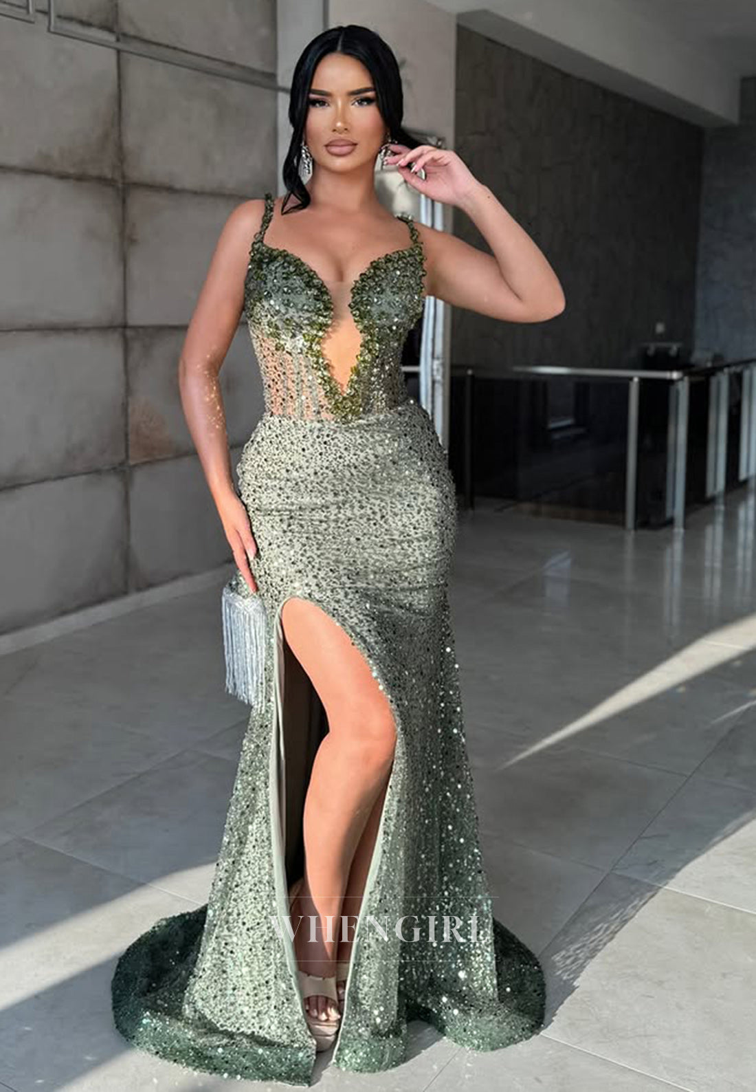 Glamorous Sweetheart Straps Party Gowns High Slit Sequin Beaded Prom Dress with Train