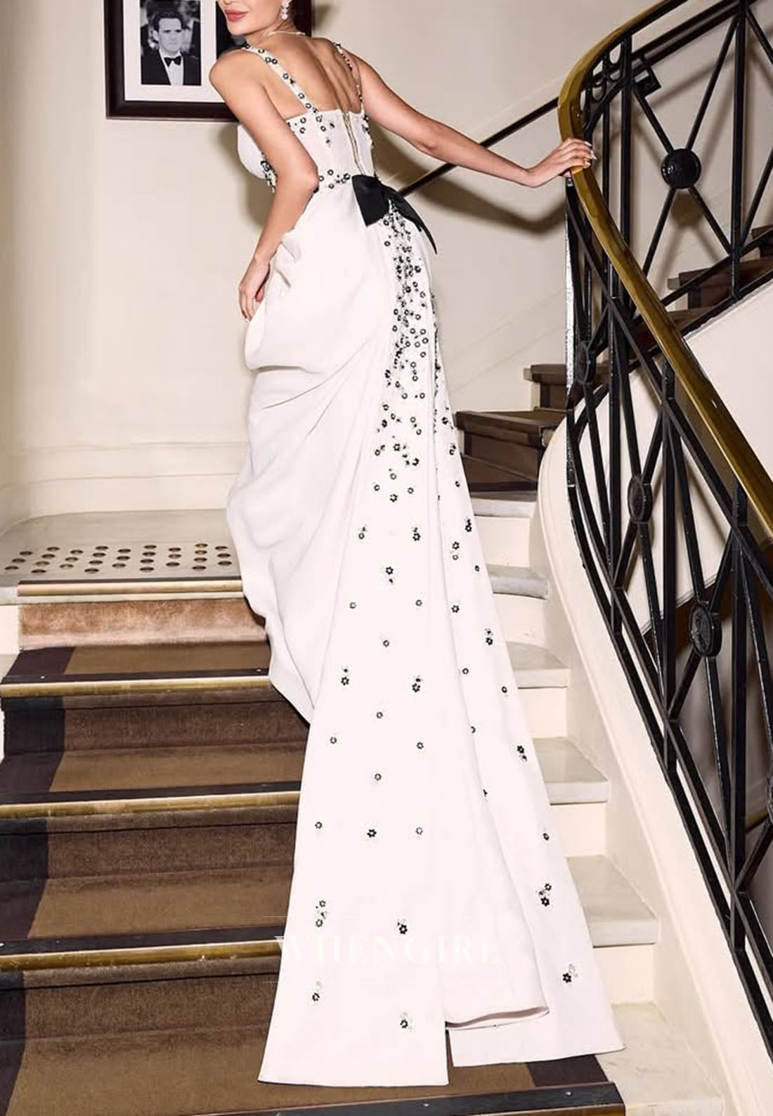 White Sleeveless Saqure Neck Beaded Formal Dress Floral A-Line Evening Dress with Sweep Train