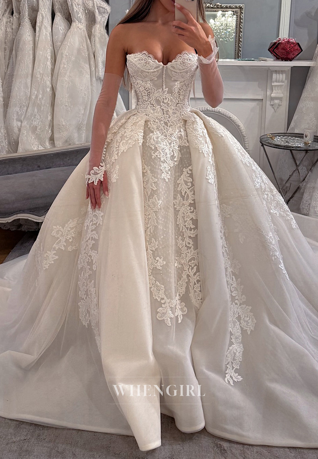 Luxury Sweetheart Appliqued Lace Ball Gown Chapel Train Wedding Dress