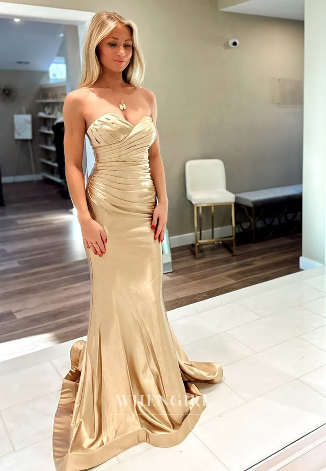 Classic Sweetheart Sheath Prom Dress Sleeveless Pleats Satin Formal Gowns with Train