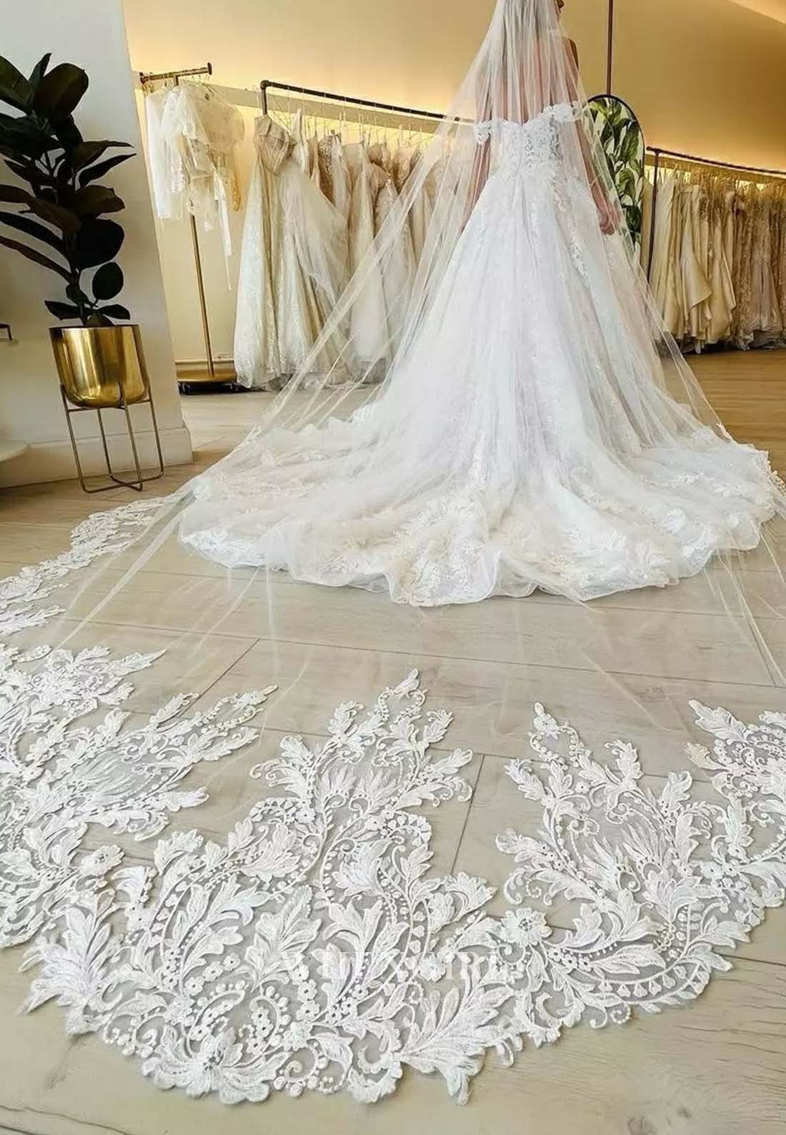 Sweetheart Off Shoulder Court Train Sleeveless Appliqued Lace A-Line Wedding Dress