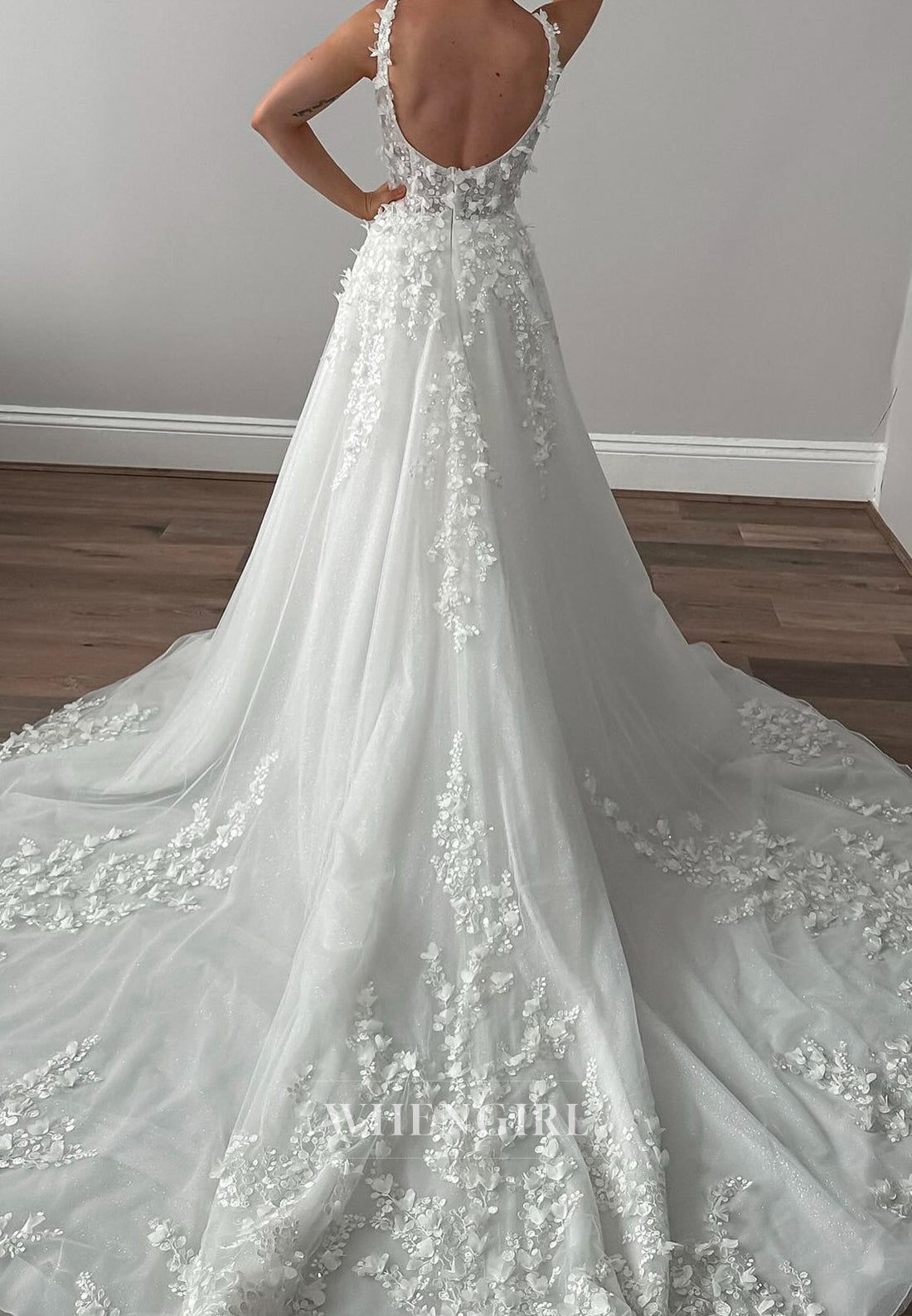 A-Line Appliques Sleeveless Chapel Train Tulle Wedding Dress with Beads