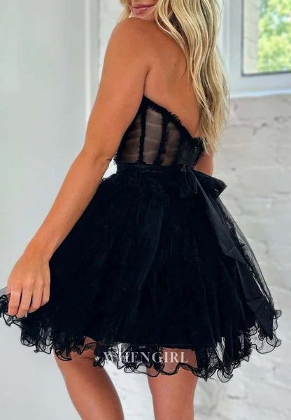 Sleeveless A-Line Back Zipper Sweetheart Short Strapless Homecoming Dress