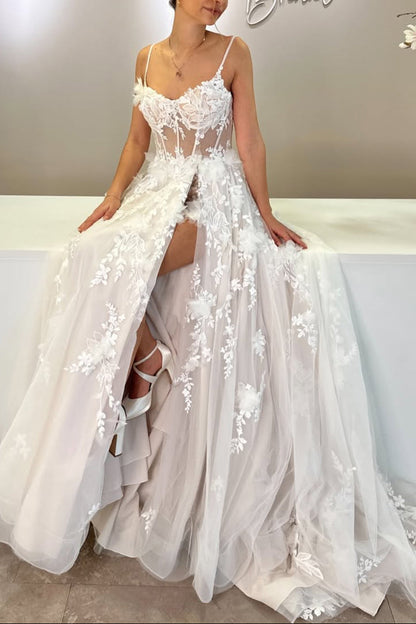 Bohomian A Line V Neck Tulle Wedding Dress with Appliques