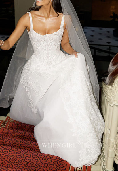 Sccop Neck Sleeveless Beaded Lace Ball Gown Wedding Dress