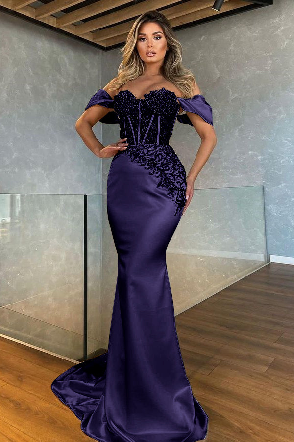 Stunning White Sweetheart Off the Shoulder Mermaid Evening Dress With Appliques