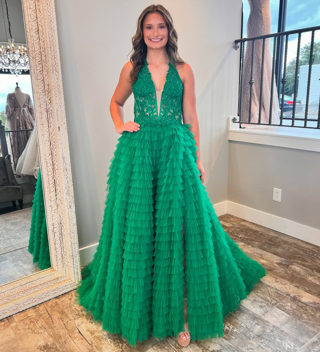 Green V Neck A Line Long Prom Dresses Tulle Lace Ruffles Evening Gowns