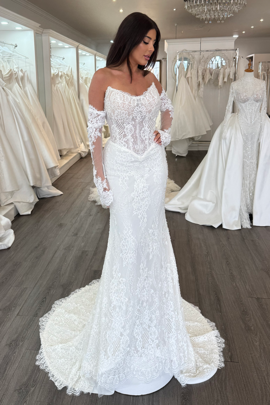 Trumpet Lace Scoop Neck Appliques Sweep Train Wedding Dress