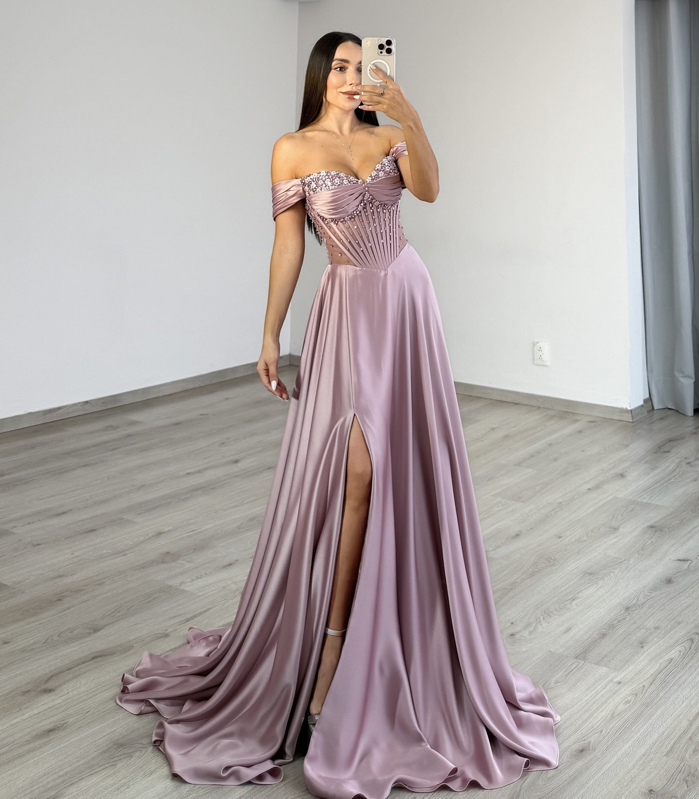A Line Satin Beaded Prom Dresses Long Sweetheart Party Evening Gowns
